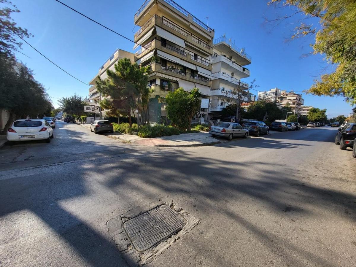 Apartment Near The Center Of Glyfada Atenas Exterior foto
